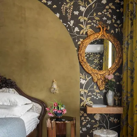 Aparthotel Mola Mola Lviv