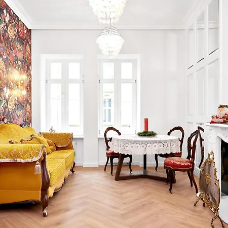 Mola Mola Apartmanhotel 4*