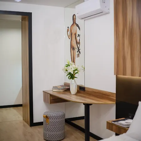 Aparthotel Mola Mola