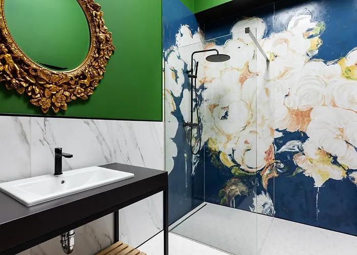 Mola Mola Aparthotel 4*