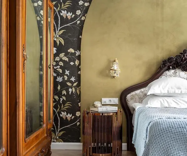 Aparthotel Mola Mola Lviv