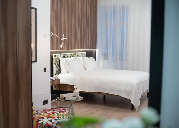 Mola Mola Aparthotel 4*